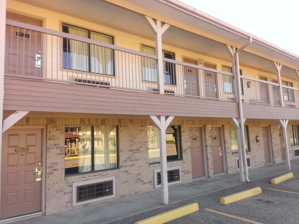 Countryside Inn Malakoff Экстерьер фото