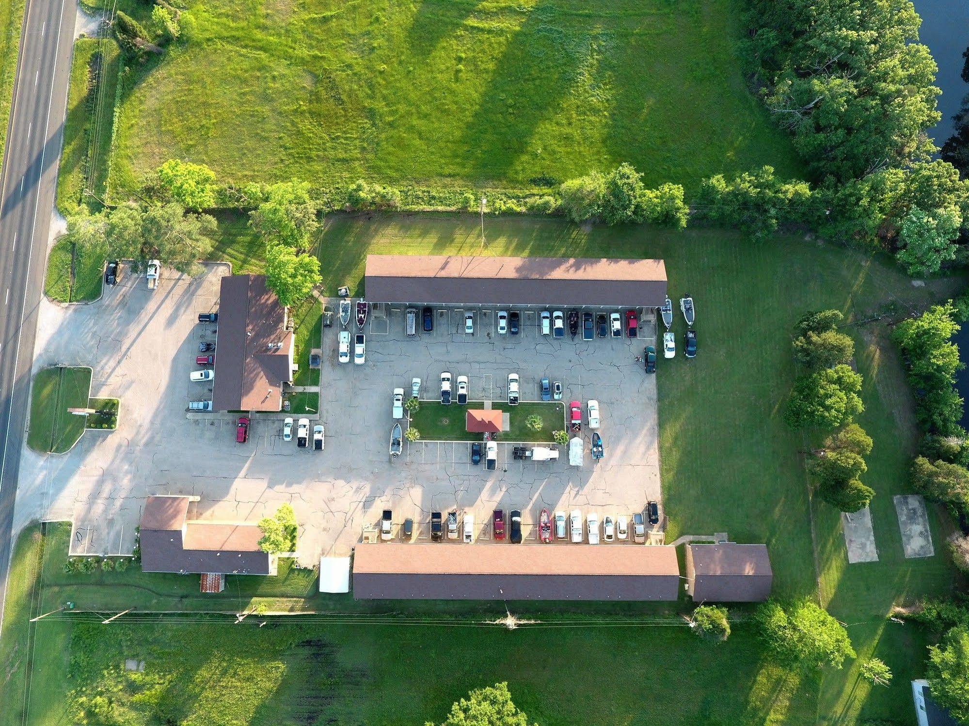 Countryside Inn Malakoff Экстерьер фото